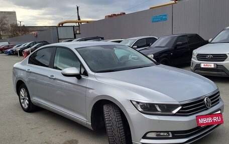 Volkswagen Passat B8 рестайлинг, 2015 год, 1 680 000 рублей, 4 фотография