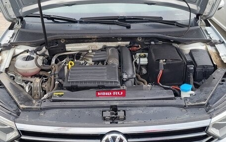 Volkswagen Passat B8 рестайлинг, 2015 год, 1 680 000 рублей, 11 фотография