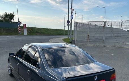 BMW 5 серия, 2002 год, 650 000 рублей, 3 фотография