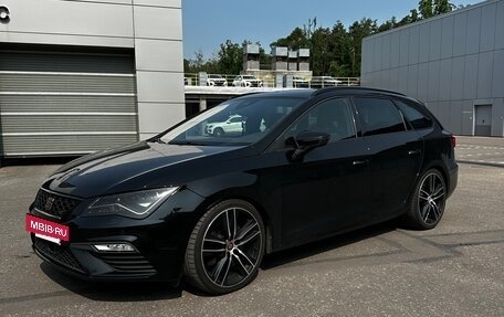 SEAT Leon Cupra III, 2020 год, 3 650 000 рублей, 6 фотография