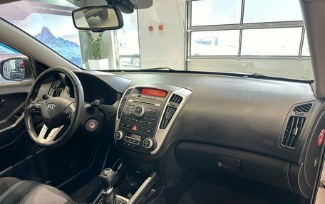 KIA cee'd I рестайлинг, 2011 год, 600 000 рублей, 11 фотография