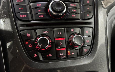Opel Astra J, 2012 год, 670 000 рублей, 18 фотография