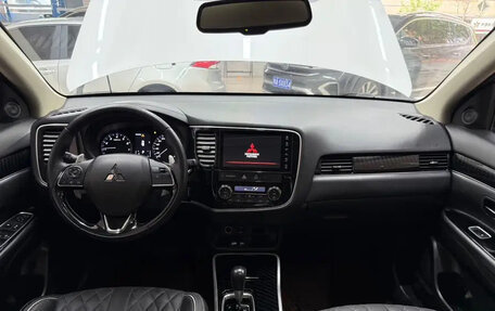 Mitsubishi Outlander III рестайлинг 3, 2022 год, 2 250 035 рублей, 20 фотография