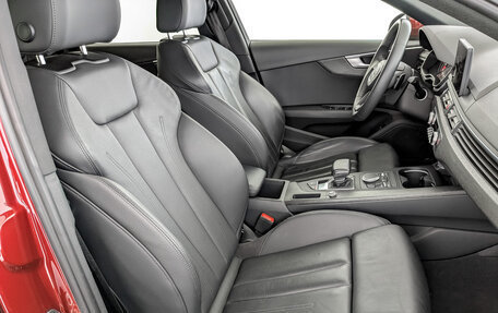 Audi A4, 2019 год, 2 740 000 рублей, 24 фотография