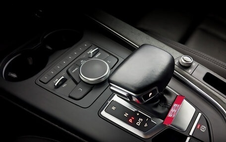 Audi A4, 2019 год, 2 740 000 рублей, 28 фотография