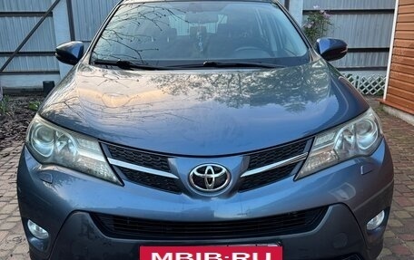 Toyota RAV4, 2014 год, 1 700 000 рублей, 2 фотография