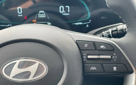 Hyundai Elantra, 2024 год, 2 450 000 рублей, 14 фотография