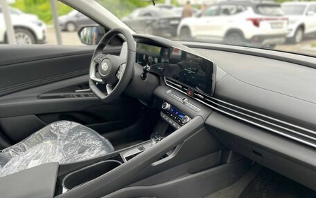 Hyundai Elantra, 2024 год, 2 450 000 рублей, 21 фотография