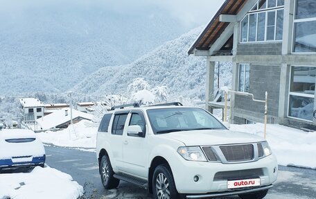 Nissan Pathfinder, 2010 год, 900 000 рублей, 3 фотография