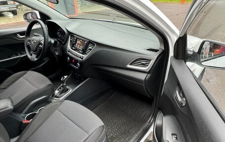 Hyundai Solaris II рестайлинг, 2018 год, 1 200 000 рублей, 7 фотография