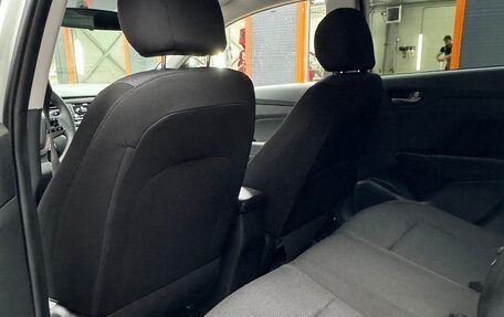 Hyundai Solaris II рестайлинг, 2018 год, 1 200 000 рублей, 9 фотография