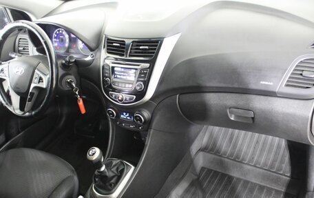 Hyundai Solaris II рестайлинг, 2014 год, 735 080 рублей, 14 фотография
