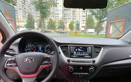 Hyundai Solaris II рестайлинг, 2018 год, 1 200 000 рублей, 10 фотография