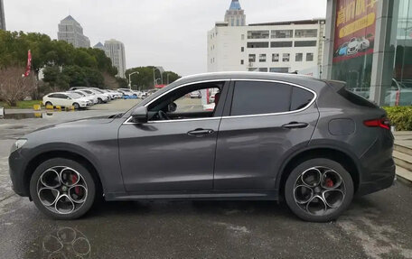 Alfa Romeo Stelvio, 2021 год, 3 200 000 рублей, 4 фотография