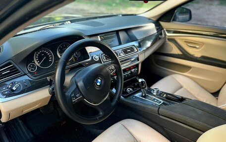 BMW 5 серия, 2010 год, 1 190 000 рублей, 13 фотография