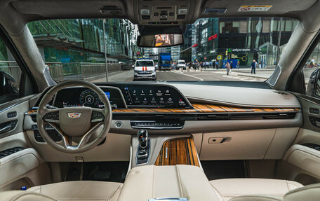 Cadillac Escalade V, 2021 год, 11 000 000 рублей, 7 фотография