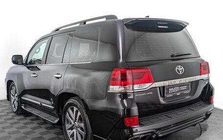 Toyota Land Cruiser 200, 2017 год, 6 250 000 рублей, 7 фотография