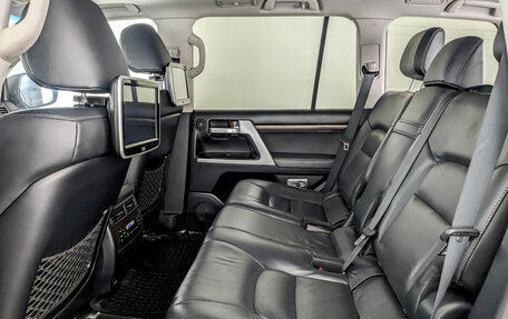 Toyota Land Cruiser 200, 2017 год, 6 250 000 рублей, 12 фотография