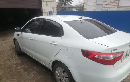 KIA Rio III рестайлинг, 2013 год, 750 000 рублей, 12 фотография