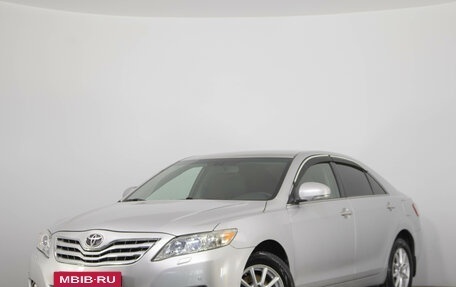 Toyota Camry, 2011 год, 1 299 000 рублей, 2 фотография