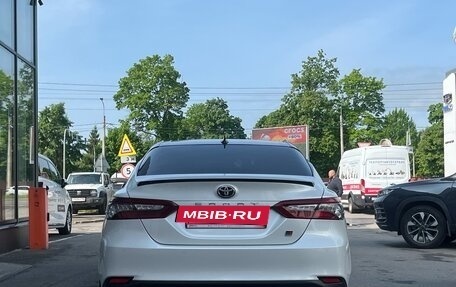 Toyota Camry, 2021 год, 3 049 000 рублей, 5 фотография