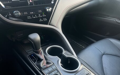 Toyota Camry, 2021 год, 3 049 000 рублей, 12 фотография