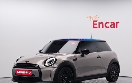 MINI Hatch, 2021 год, 1 893 000 рублей, 1 фотография