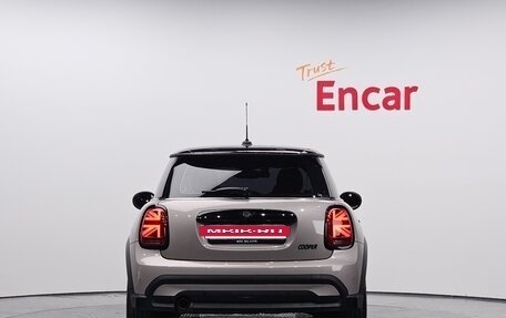 MINI Hatch, 2021 год, 1 893 000 рублей, 4 фотография
