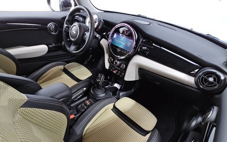 MINI Hatch, 2021 год, 1 893 000 рублей, 10 фотография