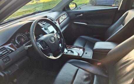 Toyota Camry, 2012 год, 1 700 000 рублей, 8 фотография