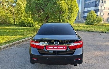 Toyota Camry, 2012 год, 1 700 000 рублей, 6 фотография