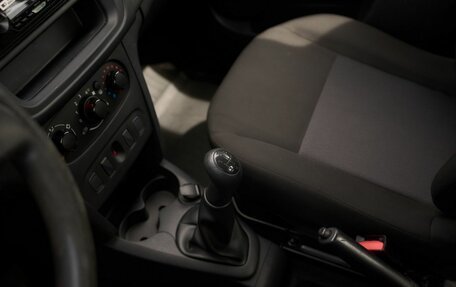 Renault Logan II, 2018 год, 793 000 рублей, 8 фотография