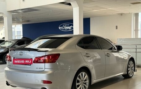 Lexus IS II рестайлинг 2, 2006 год, 1 250 000 рублей, 8 фотография