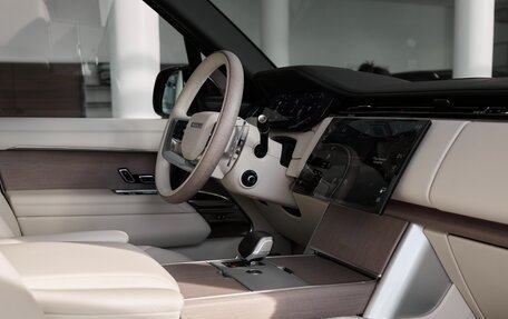 Land Rover Range Rover IV рестайлинг, 2025 год, 24 900 000 рублей, 9 фотография