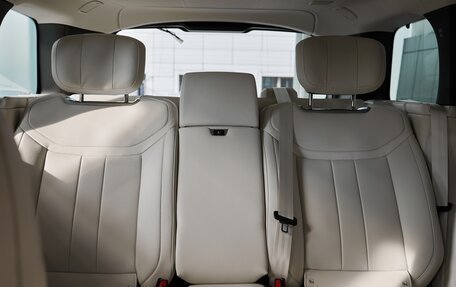Land Rover Range Rover IV рестайлинг, 2025 год, 24 900 000 рублей, 16 фотография