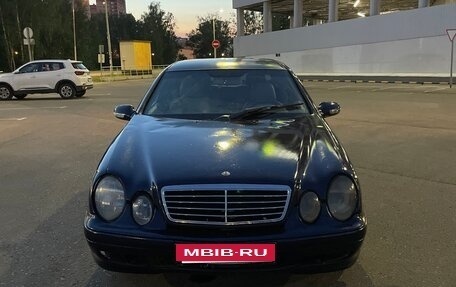 Mercedes-Benz CLK-Класс, 2000 год, 200 000 рублей, 3 фотография