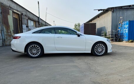 Mercedes-Benz E-Класс, 2019 год, 3 600 000 рублей, 14 фотография