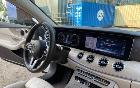 Mercedes-Benz E-Класс, 2019 год, 3 600 000 рублей, 23 фотография