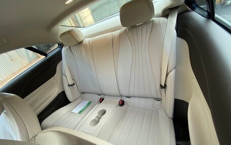Mercedes-Benz E-Класс, 2019 год, 3 600 000 рублей, 24 фотография
