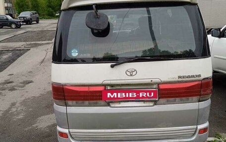Toyota Regius, 2000 год, 650 000 рублей, 6 фотография