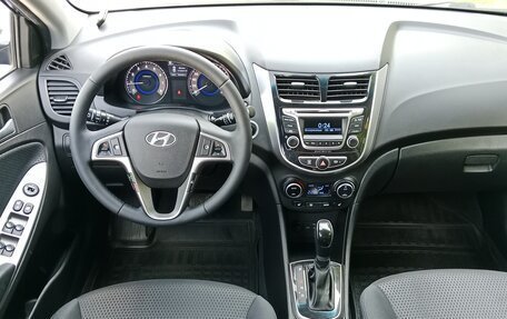 Hyundai Solaris II рестайлинг, 2015 год, 1 200 000 рублей, 5 фотография