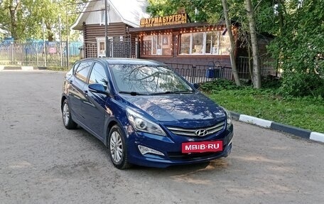 Hyundai Solaris II рестайлинг, 2015 год, 1 200 000 рублей, 10 фотография