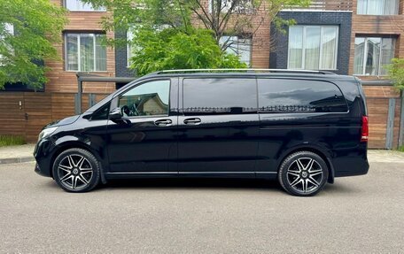 Mercedes-Benz V-Класс, 2022 год, 8 500 000 рублей, 3 фотография