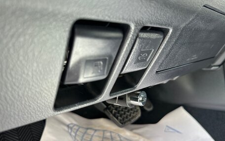 Toyota Land Cruiser Prado 150 рестайлинг 2, 2020 год, 5 990 000 рублей, 15 фотография