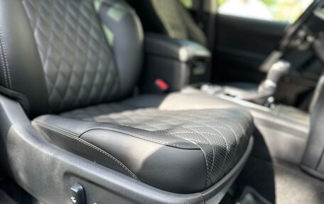 Toyota Land Cruiser Prado 150 рестайлинг 2, 2020 год, 5 990 000 рублей, 20 фотография