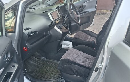 Toyota Wish II, 2010 год, 1 600 000 рублей, 4 фотография