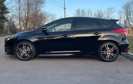 Ford Focus ST III, 2017 год, 1 500 000 рублей, 6 фотография
