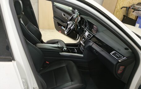 Mercedes-Benz E-Класс, 2014 год, 2 800 000 рублей, 4 фотография