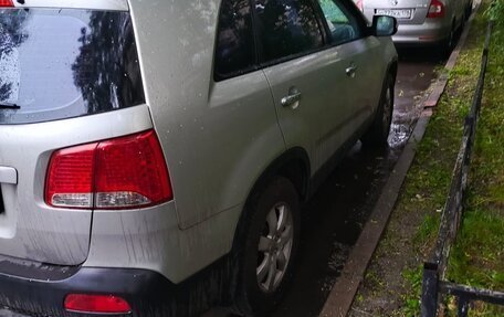 KIA Sorento II рестайлинг, 2011 год, 900 000 рублей, 3 фотография