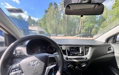 Hyundai Solaris II рестайлинг, 2021 год, 1 200 000 рублей, 10 фотография